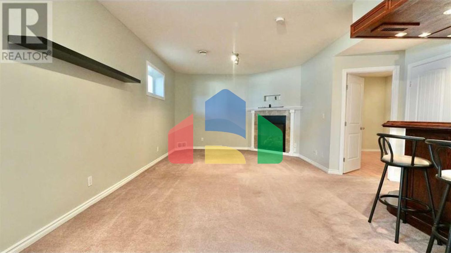 Residential - Single Family Home - Peace River, Canada - Canada