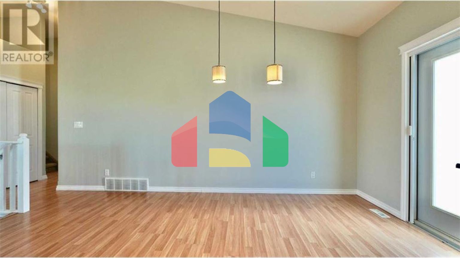 Residential - Single Family Home - Peace River, Canada - Canada