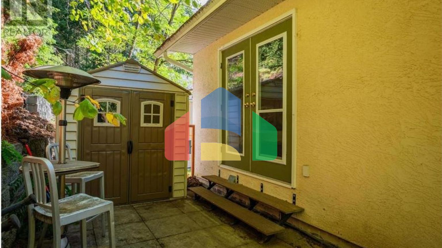 Residential - Single Family Home - Trail, Canada - Canada