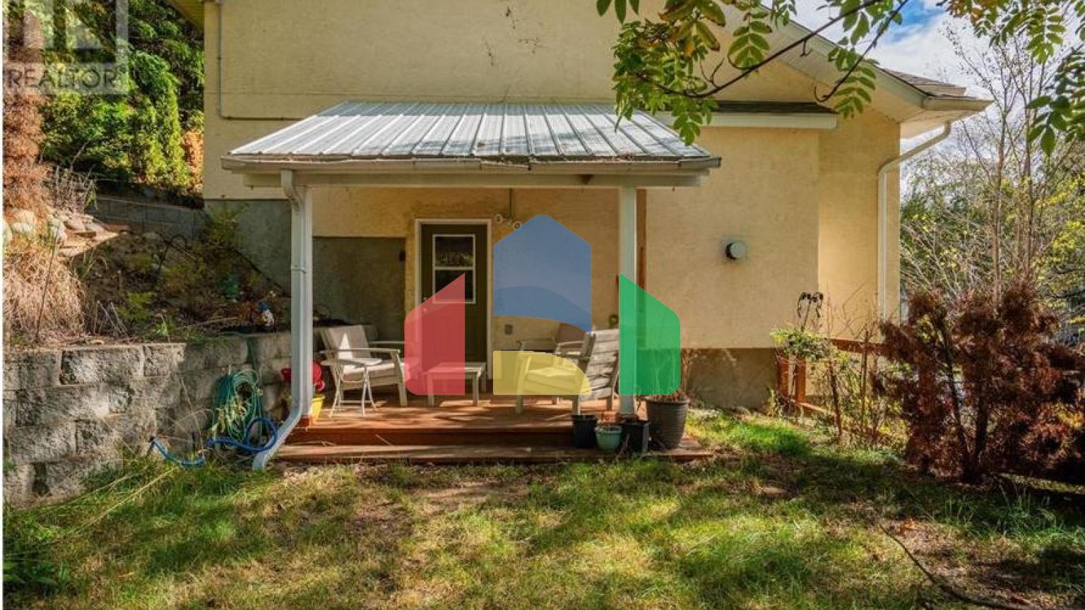 Residential - Single Family Home - Trail, Canada - Canada