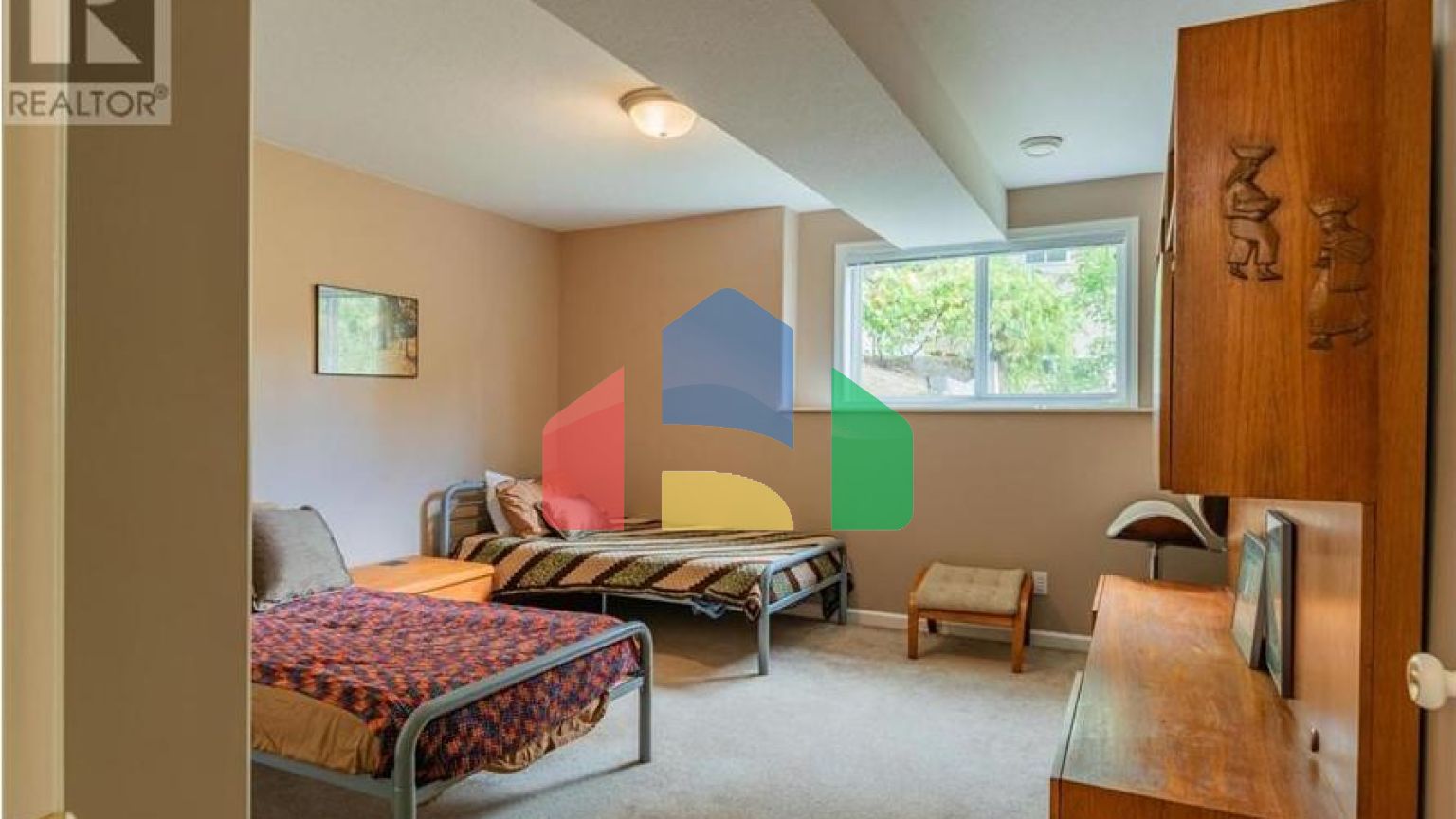 Residential - Single Family Home - Trail, Canada - Canada