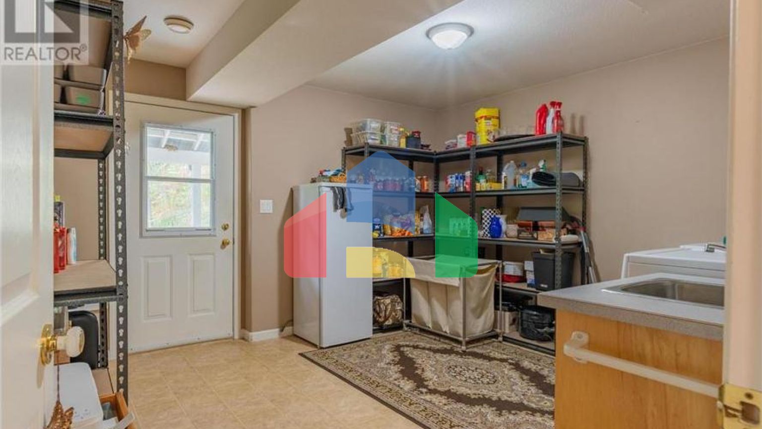 Residential - Single Family Home - Trail, Canada - Canada