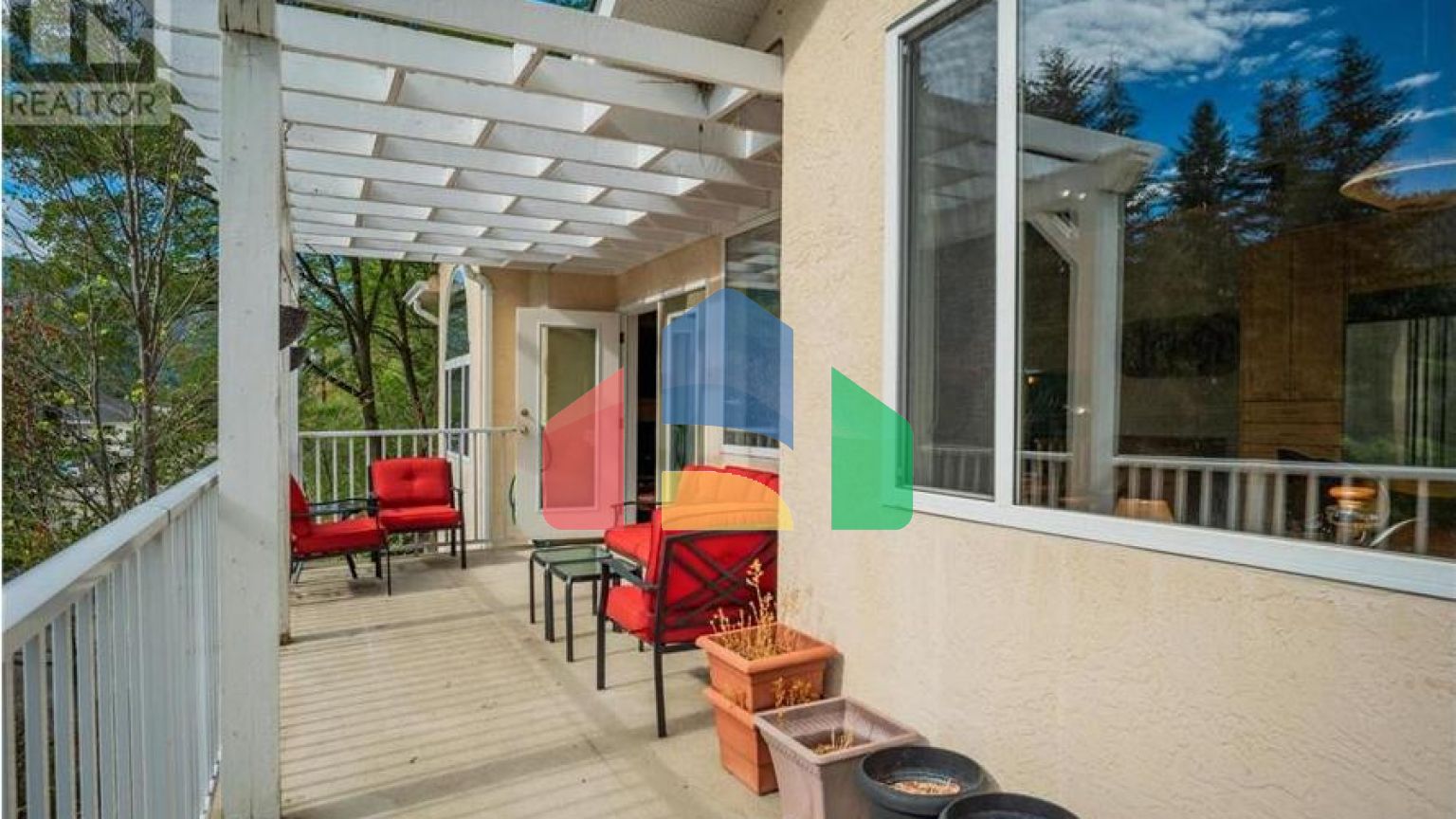 Residential - Single Family Home - Trail, Canada - Canada