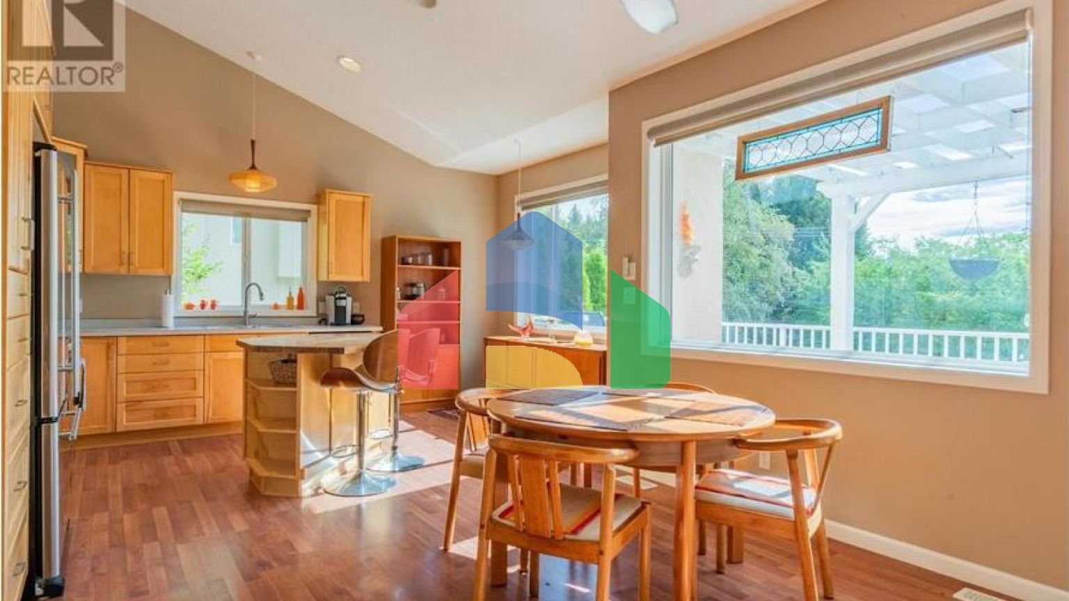 Residential - Single Family Home - Trail, Canada - Canada