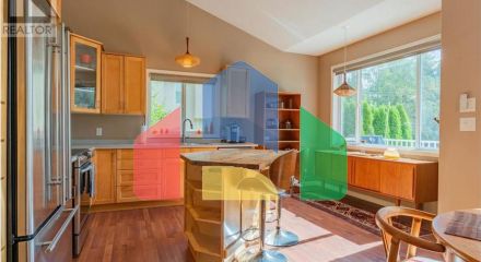 Residential - Single Family Home - Trail, Canada - Canada