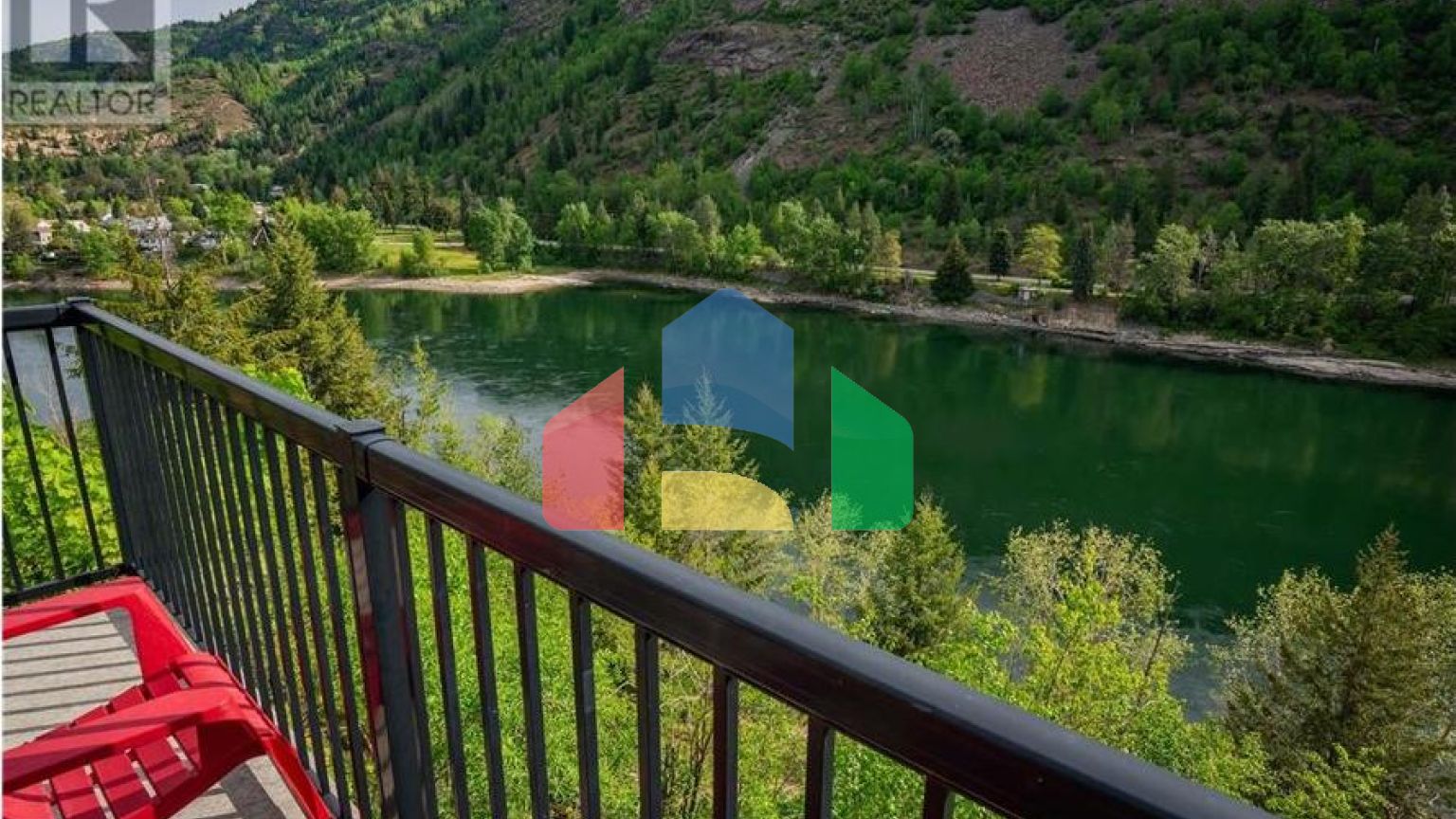 Residential - Single Family Home - Trail, Canada - Canada