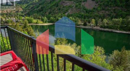 Residential - Single Family Home - Trail, Canada - Canada Residential - Single Family Home - Trail, Canada - Canada