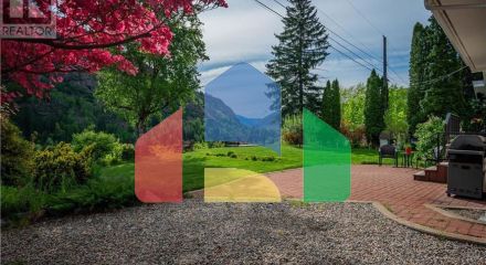 Residential - Single Family Home - Trail, Canada - Canada Residential - Single Family Home - Trail, Canada - Canada