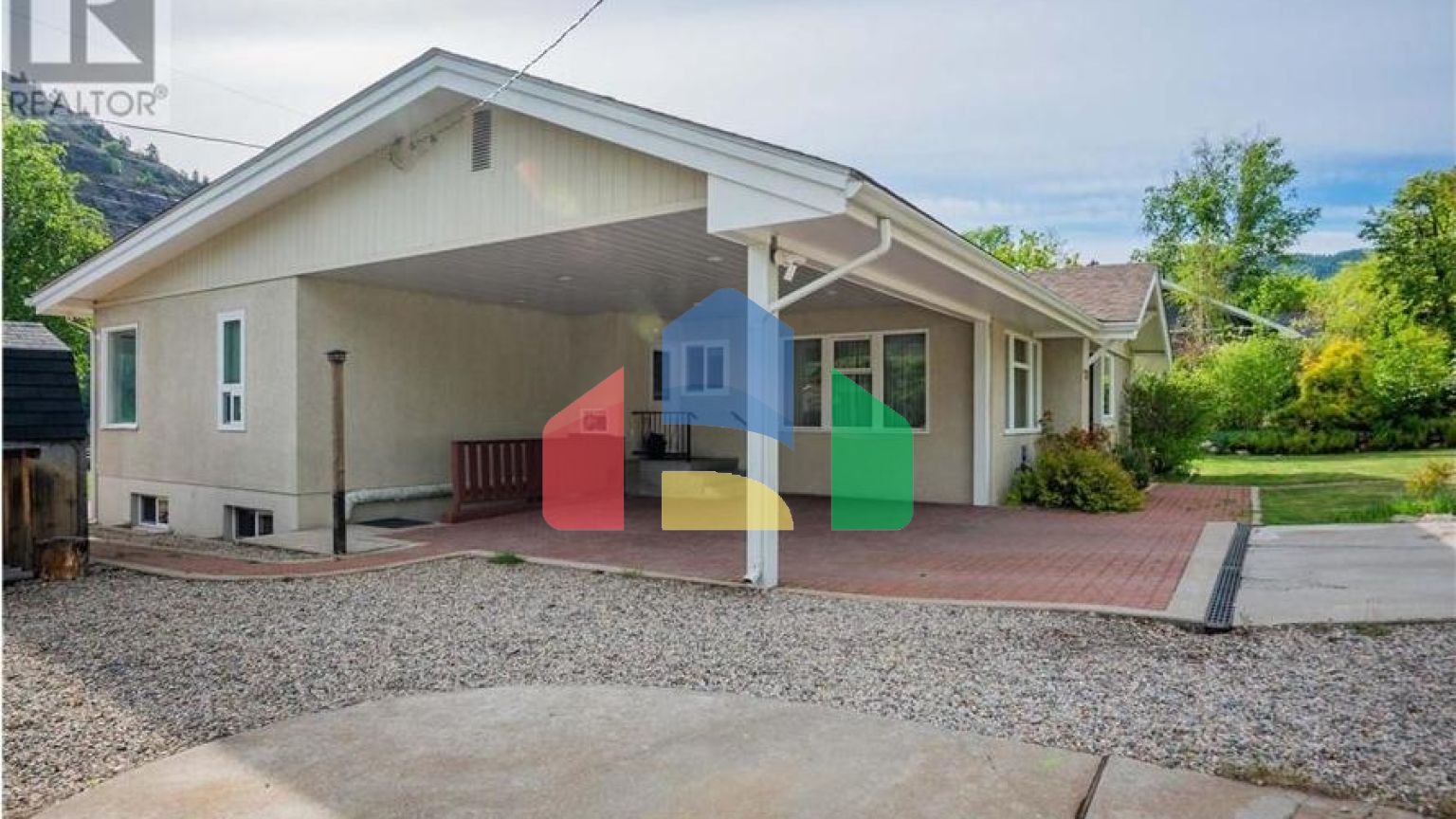 Residential - Single Family Home - Trail, Canada - Canada