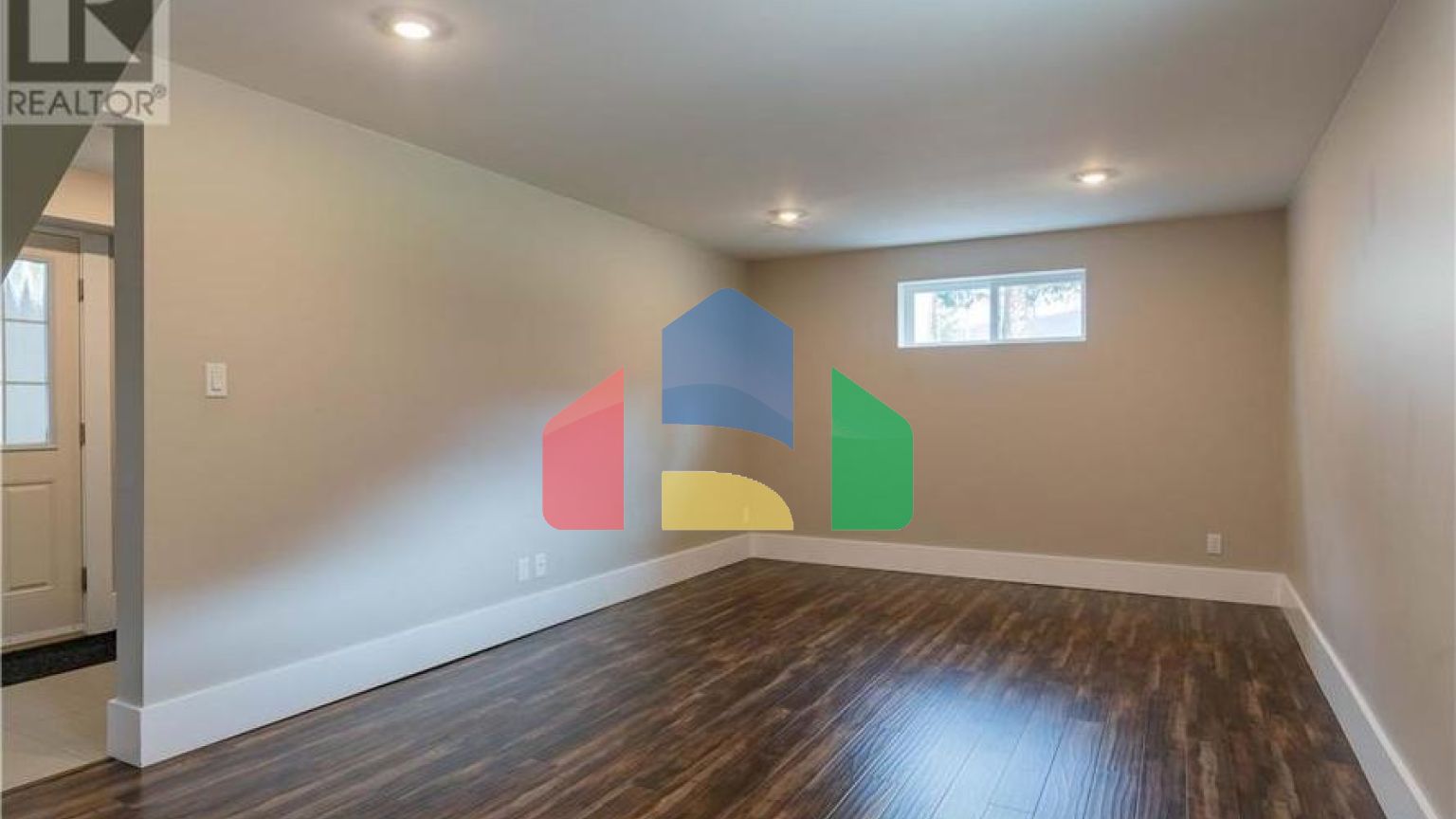 Residential - Single Family Home - Trail, Canada - Canada