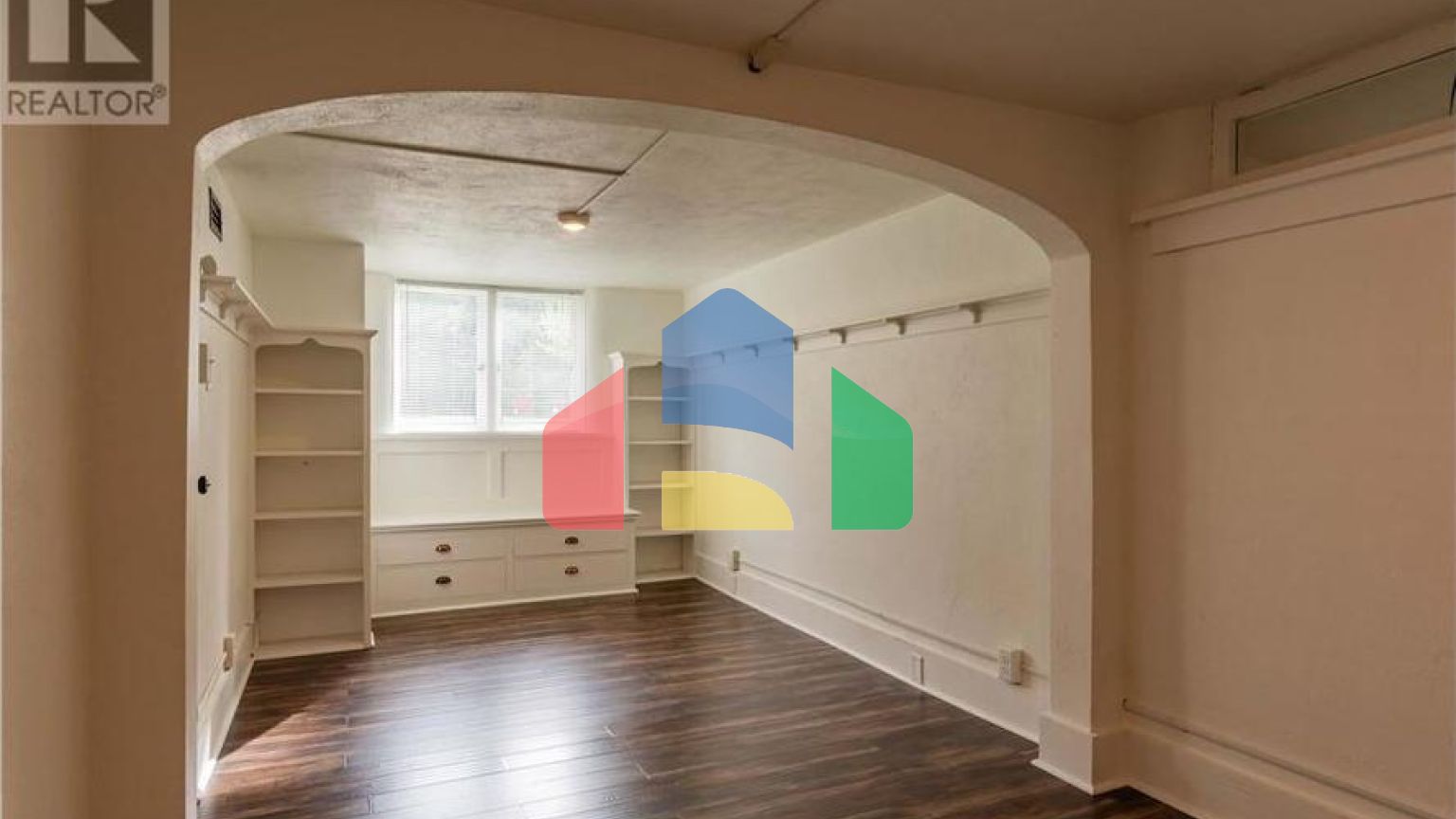 Residential - Single Family Home - Trail, Canada - Canada