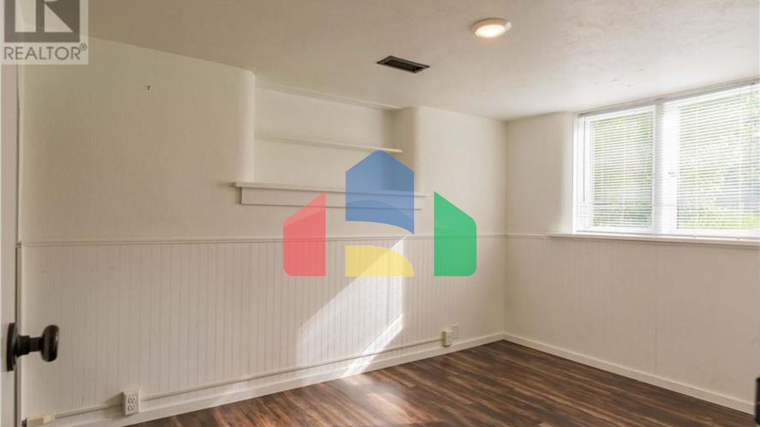 Residential - Single Family Home - Trail, Canada - Canada