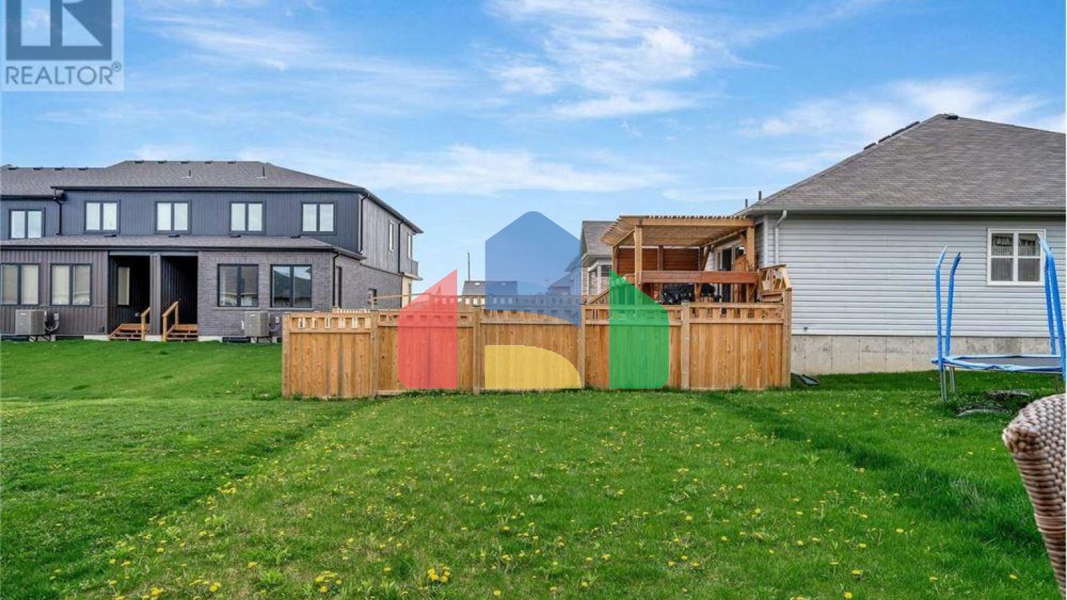 Residential - Single Family Home - Brighton, Canada - Canada