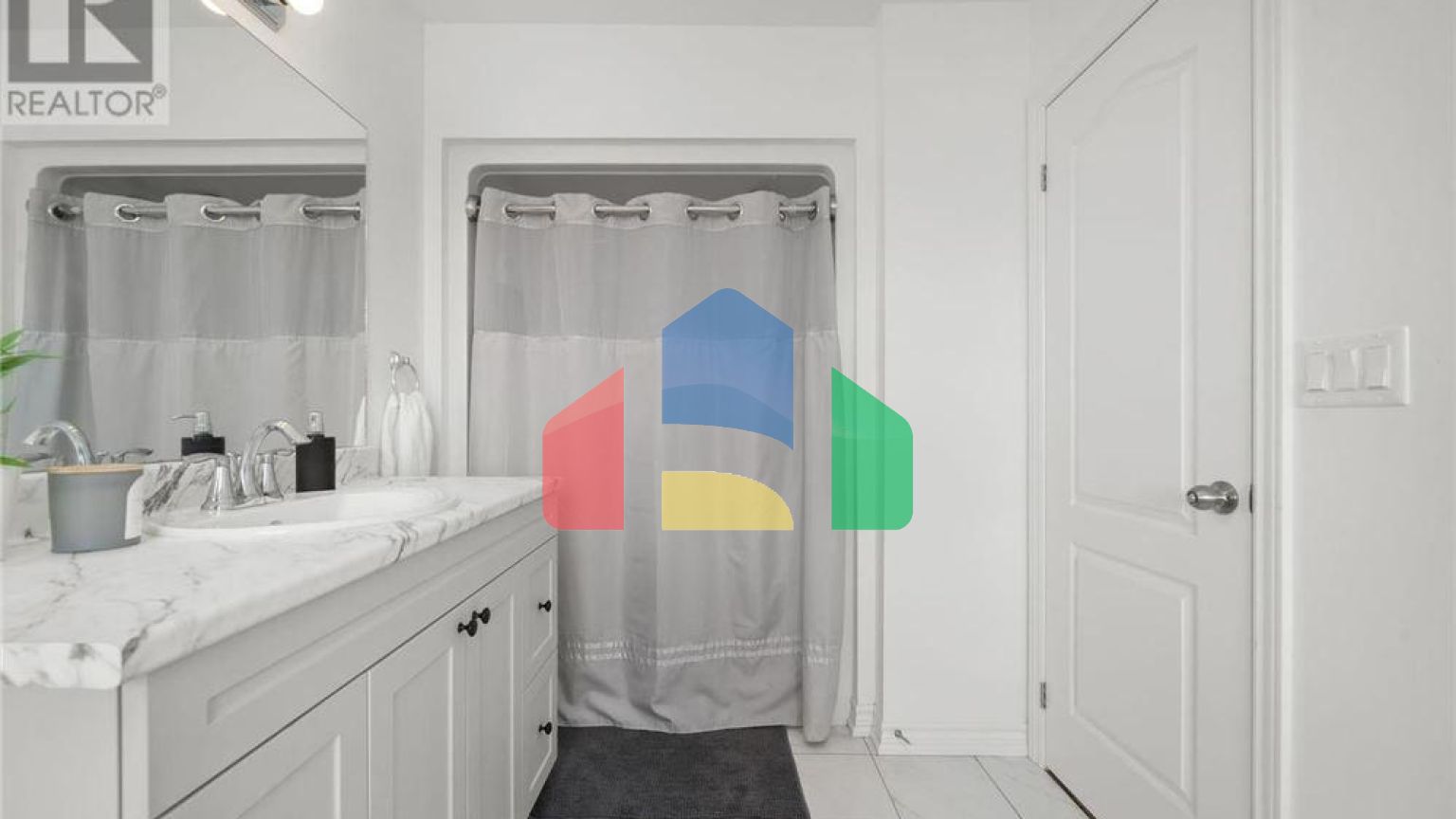 Residential - Single Family Home - Brighton, Canada - Canada