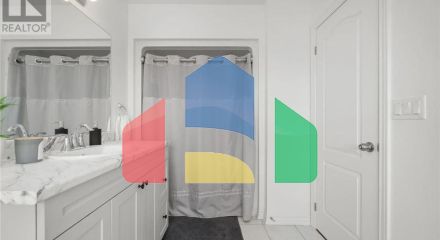 Residential - Single Family Home - Brighton, Canada - Canada