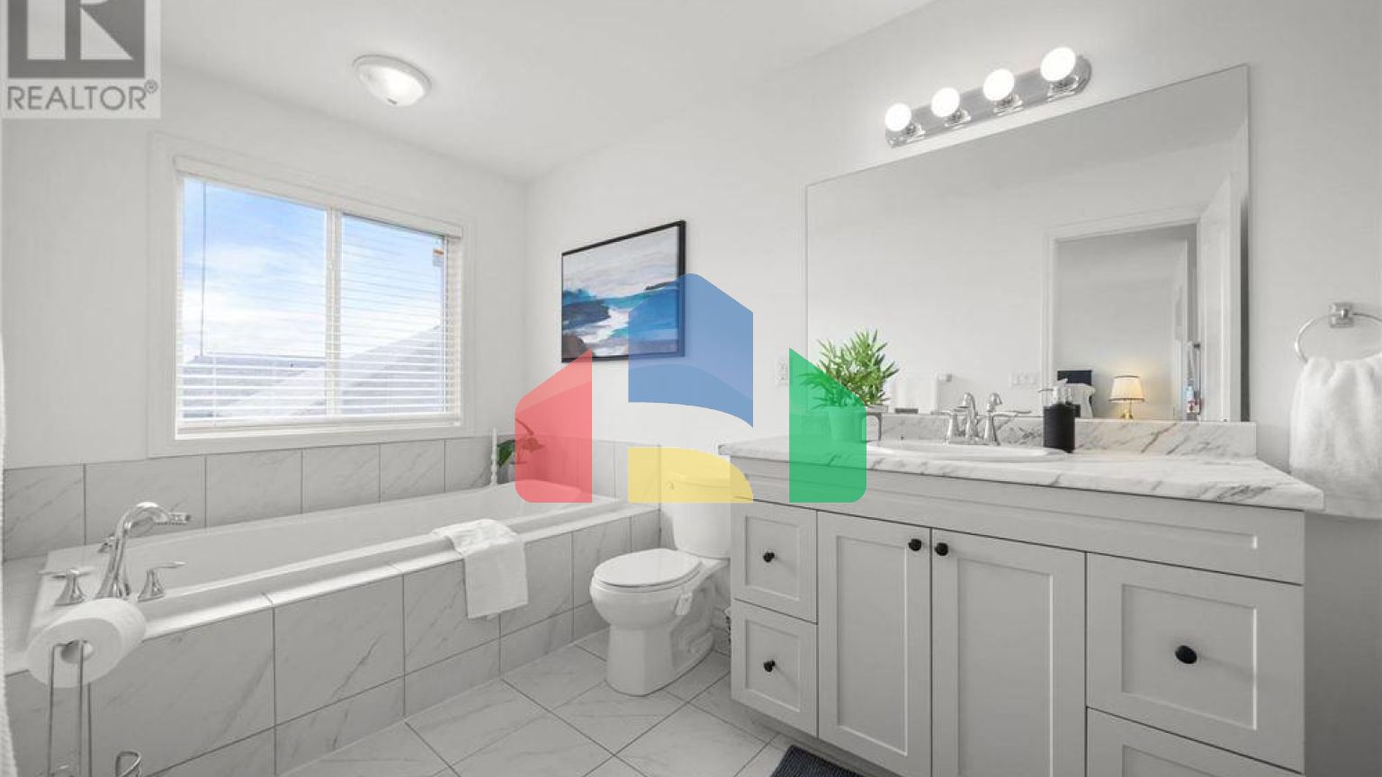 Residential - Single Family Home - Brighton, Canada - Canada