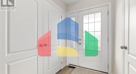 Residential - Single Family Home - Brighton, Canada - Canada