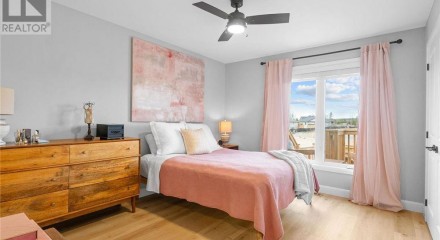 Residential - Single Family Home - Brighton, Canada - Canada