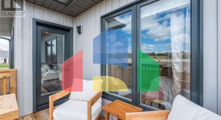 Residential - Single Family Home - Brighton, Canada - Canada
