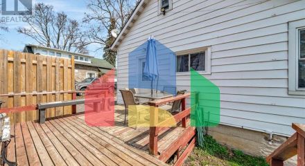 Residential - Single Family Home - Brighton, Canada - Canada