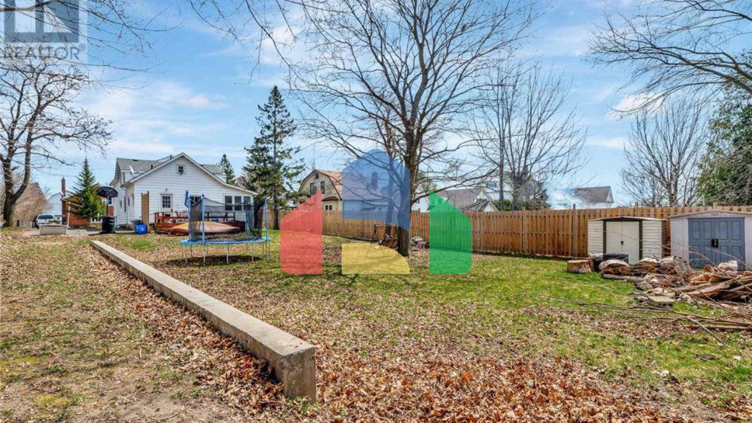 Residential - Single Family Home - Brighton, Canada - Canada