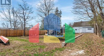 Residential - Single Family Home - Brighton, Canada - Canada