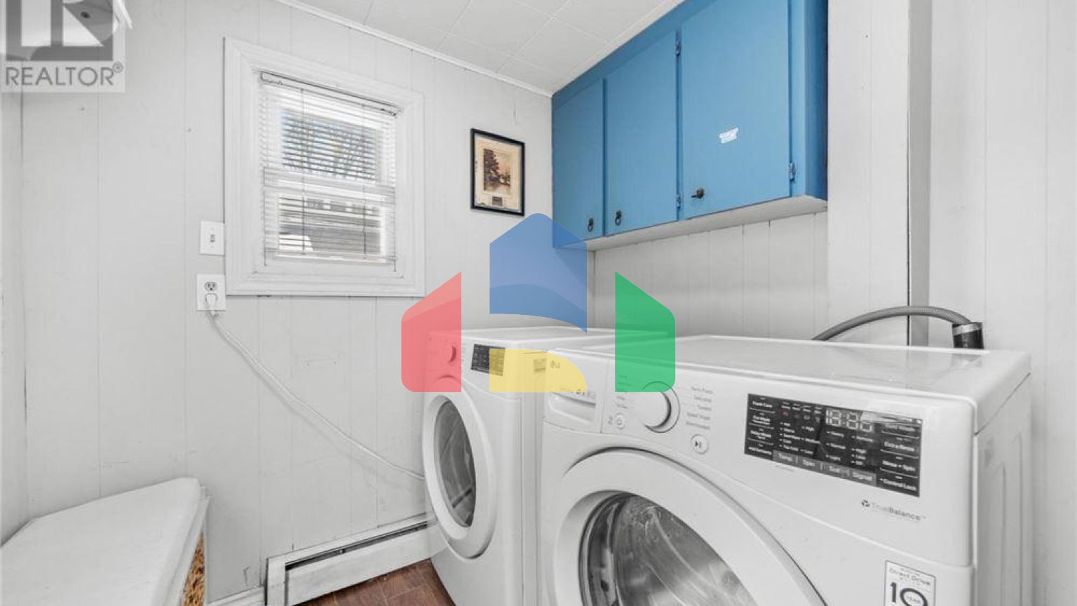 Residential - Single Family Home - Brighton, Canada - Canada