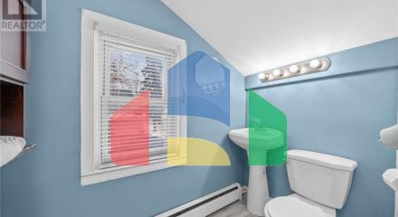 Residential - Single Family Home - Brighton, Canada - Canada