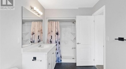 Residential - Single Family Home - Cobourg, Canada - Canada