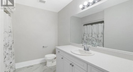 Residential - Single Family Home - Cobourg, Canada - Canada