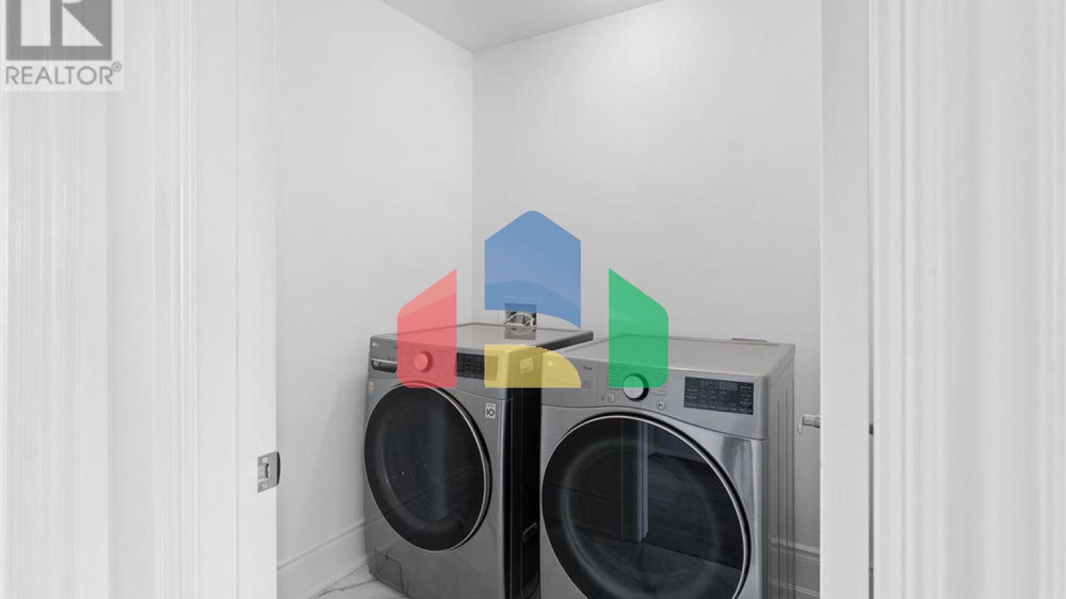 Residential - Single Family Home - Cobourg, Canada - Canada