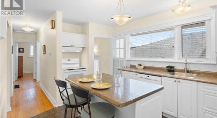 Residential - Single Family Home - Cobourg, Canada - Canada