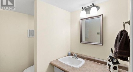 Residential - Single Family Home - Cobourg, Canada - Canada