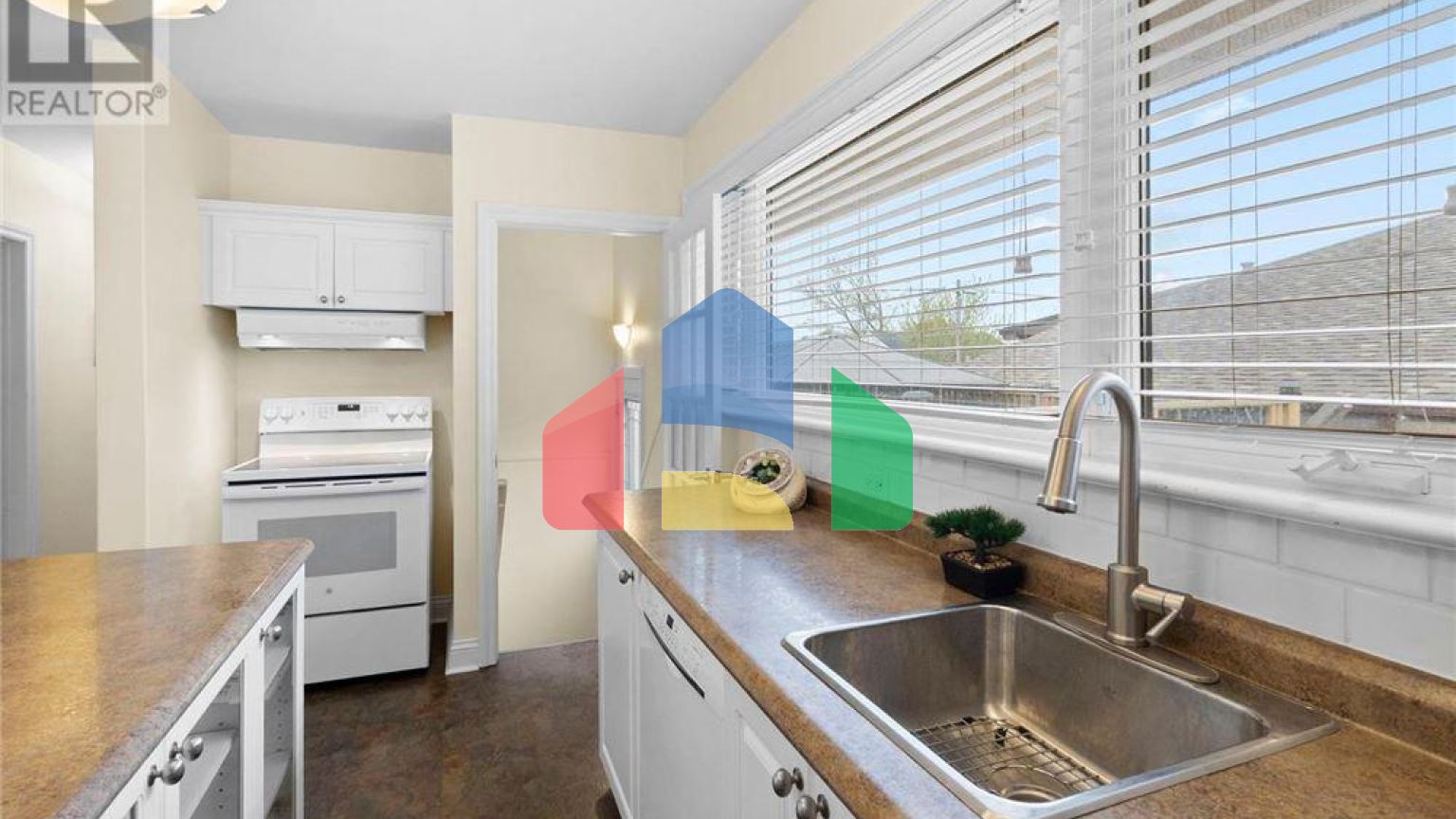 Residential - Single Family Home - Cobourg, Canada - Canada