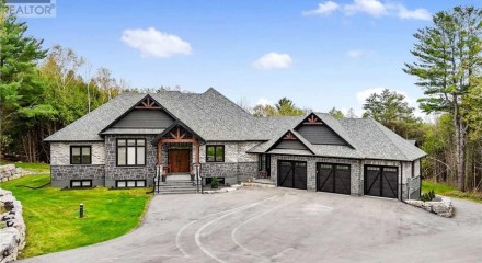 Residential - Single Family Home - Cobourg, Canada - Canada