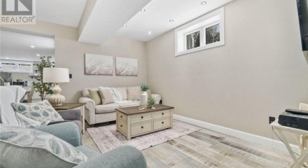 Residential - Single Family Home - Cobourg, Canada - Canada