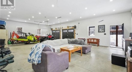 Residential - Single Family Home - Cobourg, Canada - Canada