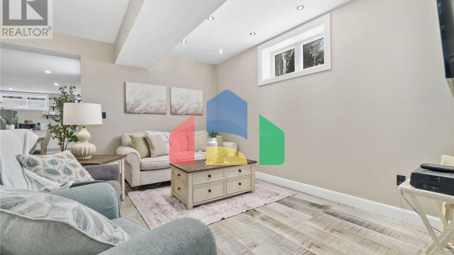 Residential - Single Family Home - Cobourg, Canada - Canada