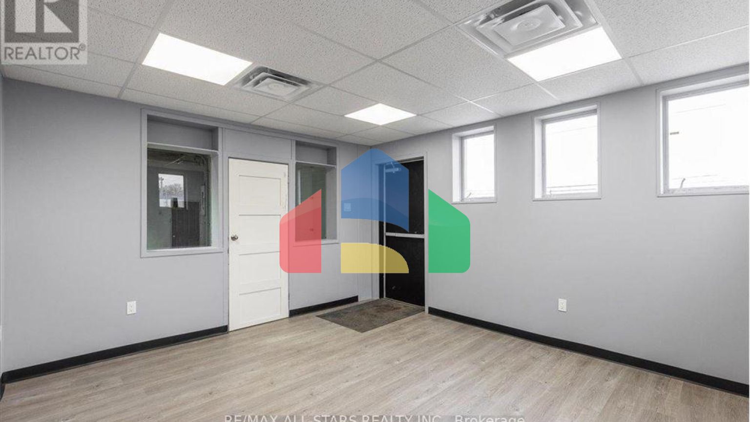 Commercial - Commercial/Retail - Whitchurch-Stouffville, Canada - Canada