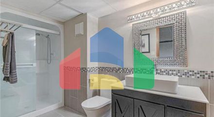 Residential - Single Family Home - East St Paul, Canada - Canada