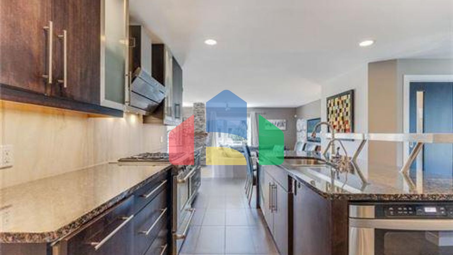 Residential - Single Family Home - East St Paul, Canada - Canada