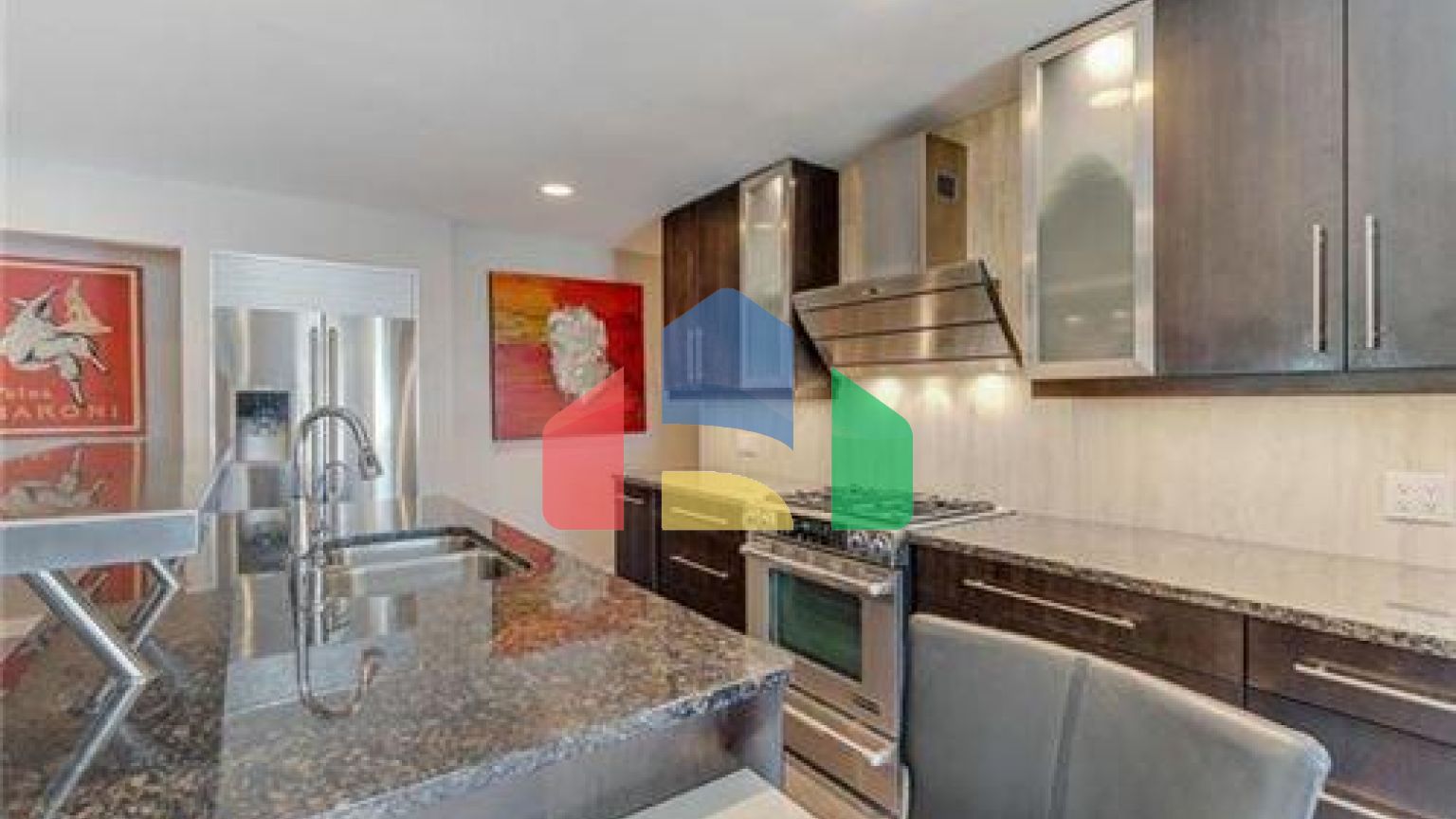 Residential - Single Family Home - East St Paul, Canada - Canada