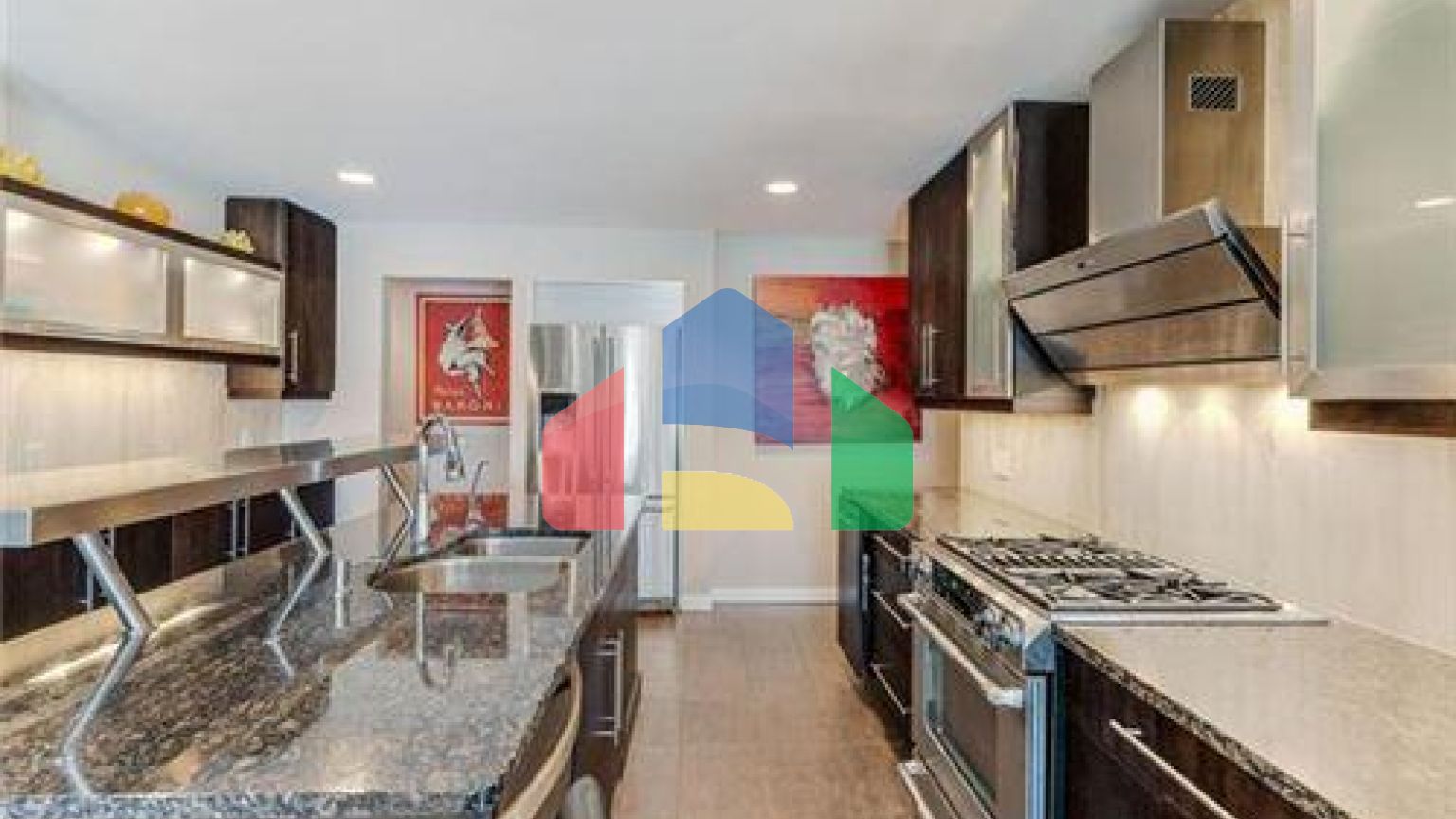 Residential - Single Family Home - East St Paul, Canada - Canada