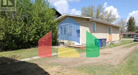 Residential - Single Family Home - Maidstone, Canada - Canada