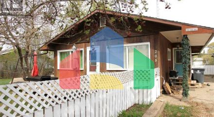 Residential - Single Family Home - Maidstone, Canada - Canada