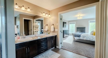 Residential - Single Family Home - Rural Strathcona County, Canada - Canada