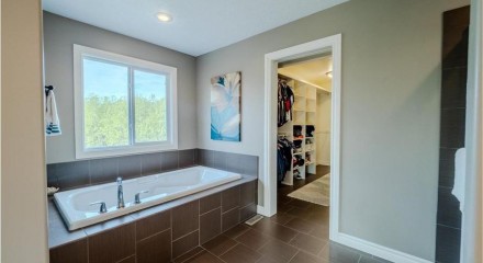 Residential - Single Family Home - Rural Strathcona County, Canada - Canada