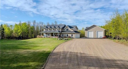 Residential - Single Family Home - Rural Strathcona County, Canada - Canada