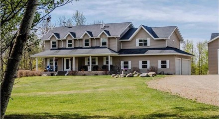 Residential - Single Family Home - Rural Strathcona County, Canada - Canada