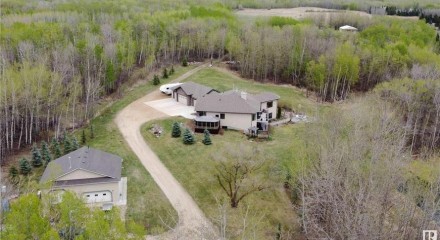 Residential - Single Family Home - Rural Strathcona County, Canada - Canada